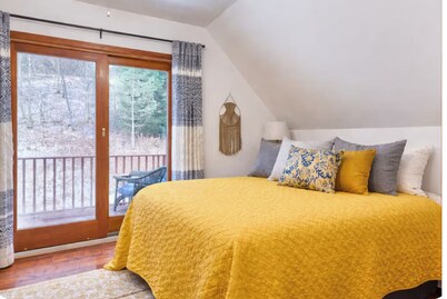 Private Cabin Near Cooperstown All Star Village - 14 Acres, Views & Guest House