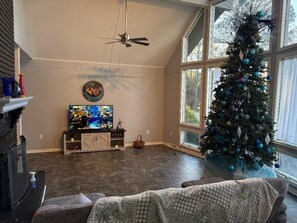 Living area - Masters week! private suite in my home (Leesville)