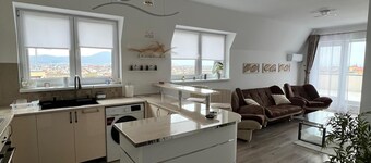 Lovely 1-bedroom apartment with AC and amazing panoramic view in charming Rasnov