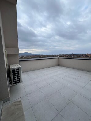 Property grounds - Lovely 1-bedroom apartment with AC and amazing panoramic view in charming Rasnov (Rasnov)