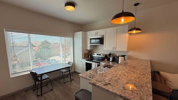 Microwave, oven, stovetop, dishwasher