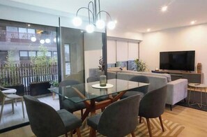 Interior - Apartamento Moderno em Edifício de Luxo - 3 beds/3 baths (Miraflores)
