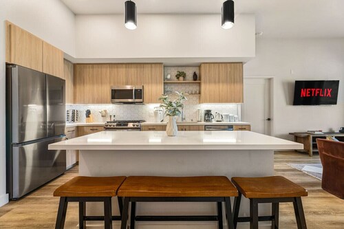 South Coast Apartment Home | Top Amenities