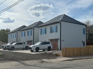 Exterior - Comfortable New Studio in Rawlins Wyoming #3B (Rawlins)