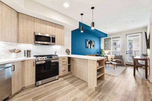 Modern 2BD Escape Near South Coast Plaza