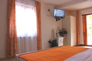 Bügeleisen/Bügelbrett, WLAN, Bettwäsche