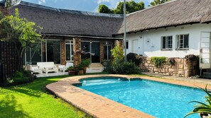 Pool - Midrand Manor Guesthouse  (Midrand)