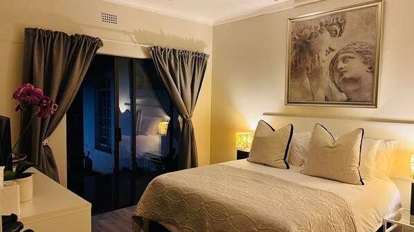 Double Room, Garden View | Laptop workspace, iron/ironing board, free WiFi