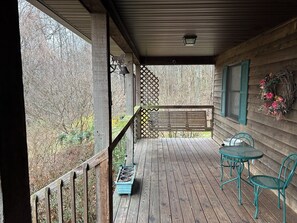 Terrace/patio - Experience the Vista. Enjoy the tranquility. Embrace the area attractions. (Bristol)
