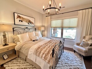 Room - Litla Heima: Luxury 3BR plus Loft Big Canoe Mountain Retreat (Jasper)