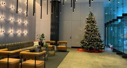 Wall st private large bedroom in luxury building with 2 huge window /female only