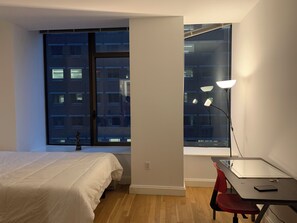 Room - Wall st private large bedroom in luxury building with 2 huge window /female only (New York)