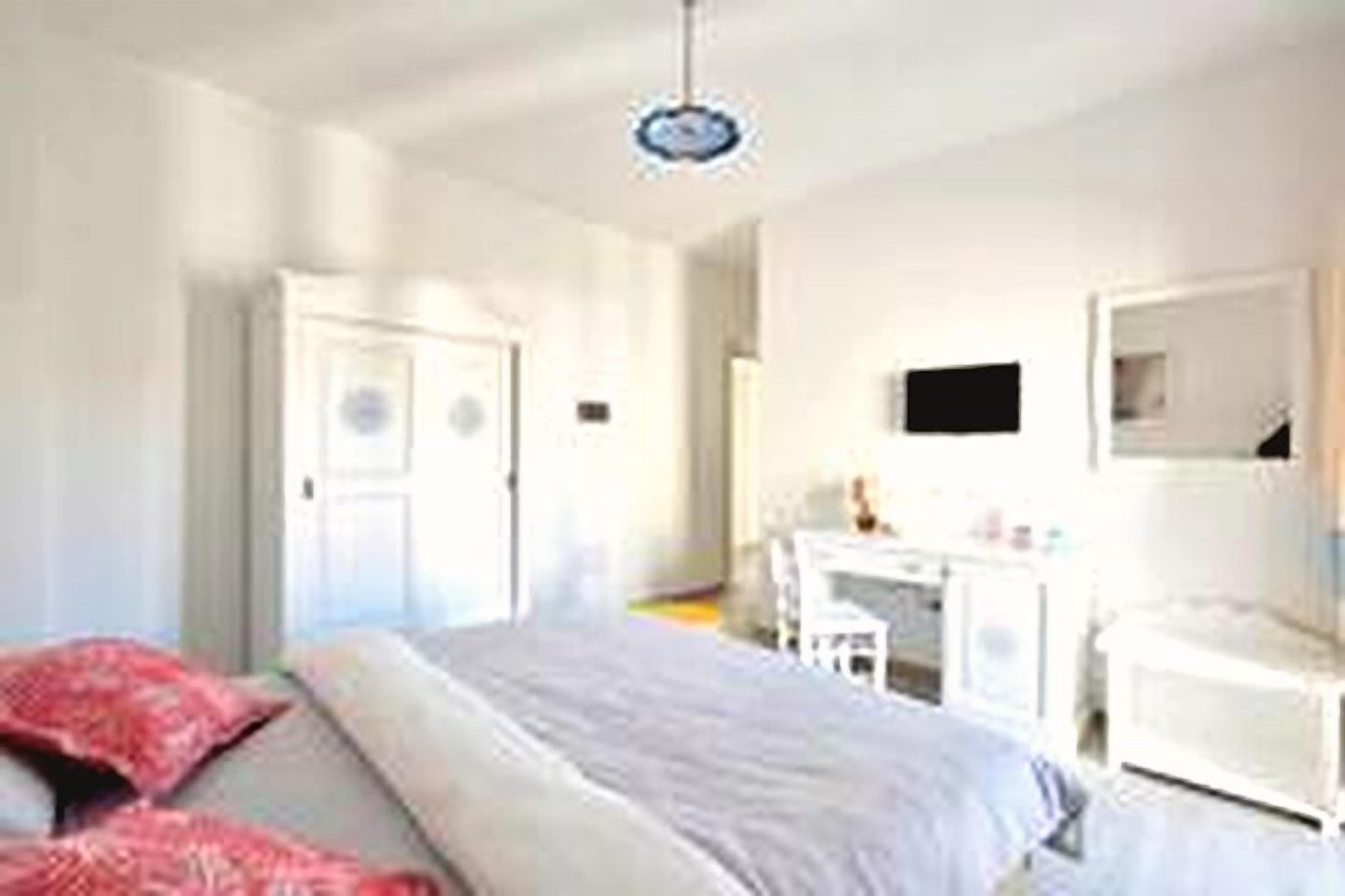 Chambre Confort Double ou avec lits jumeaux, vue ville