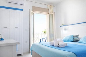 Chambre Confort Double ou avec lits jumeaux, vue cour intérieure