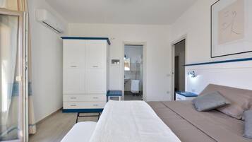 Habitación Confort con 1 cama doble o 2 individuales, vistas a la montaña | Minibar, escritorio, wifi gratis