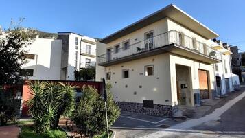 Fachada da propriedade