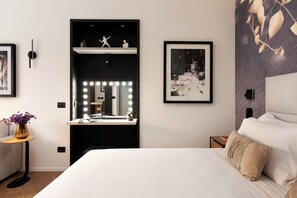 Open Suite Deluxe - At Forty-One Apt 01 (Rome)