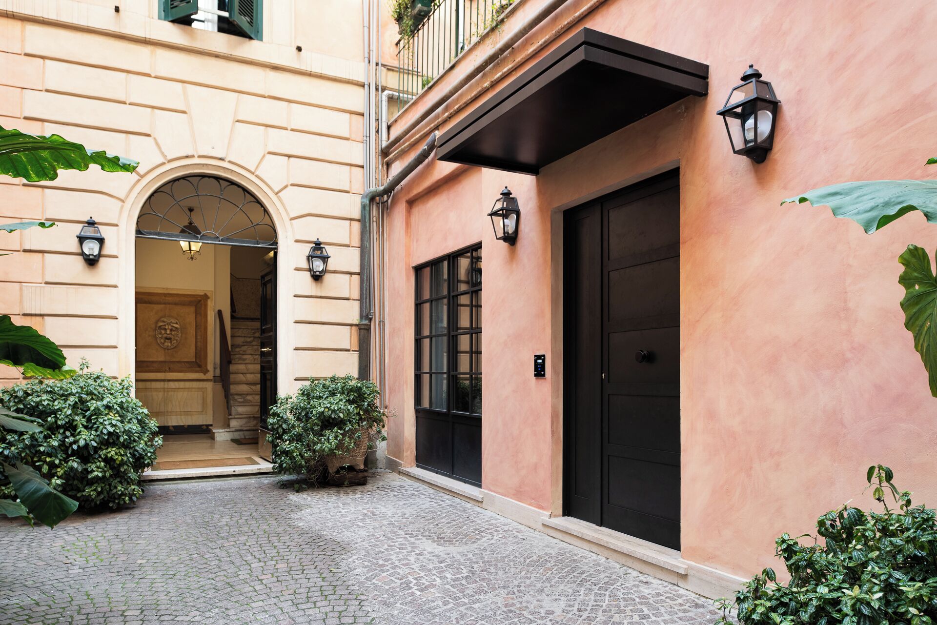 Open Suite Deluxe | Exterior detail