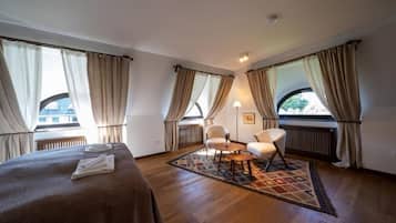 Dobbeltrom – deluxe, hageutsikt