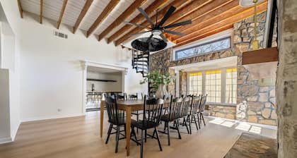 Historic 5Br•2Baths•Pool•Games•FirePlace