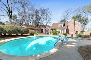 Pool - Historic Brick Retreat w/ Sauna, Pool & Games (Columbus)
