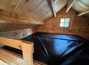 Room - Cozy Cabin #2 (Maynooth)