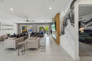Interior - 8BR Superb Villa, Pool, Spa • Near Disney (Reunion)