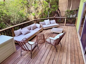 Terrace/patio - Spacious Hillside Mid-century Designer Home with Views (Glendale)