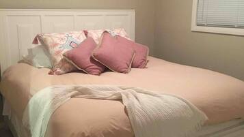 Cabin, 2 Bedrooms, Balcony | 2 bedrooms