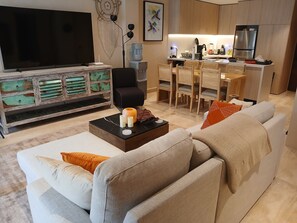 Living area - Brand new charming condo in golf community 24 hour security. (Playa del Carmen)