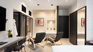 Open Suite Deluxe con SPA | Wohnbereich