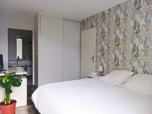 Room - Vrbo Property (Mérignac)