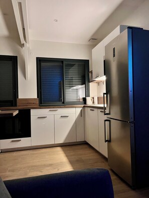 Private kitchen - Charming cottage (Le Mans)