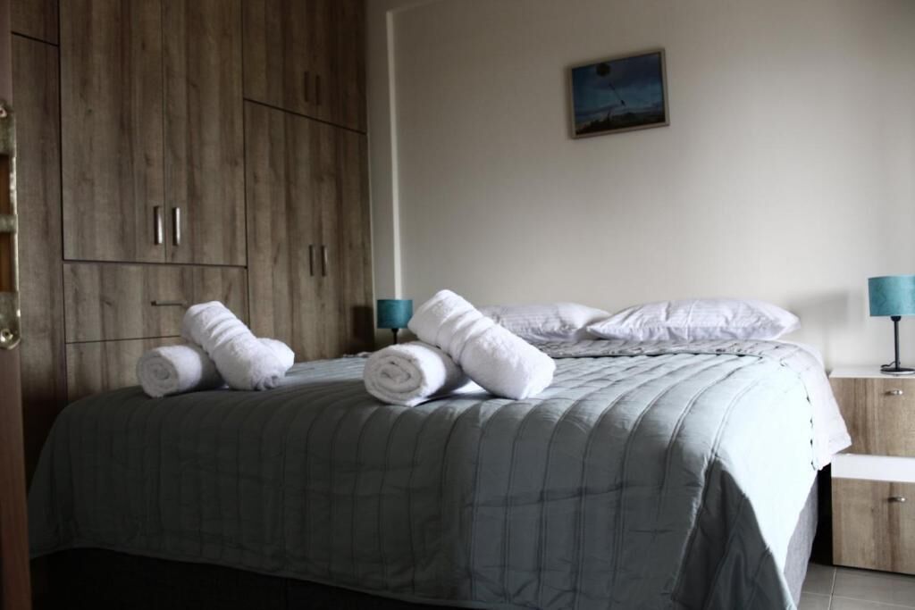 Blackout curtains, soundproofing, iron/ironing board, free WiFi