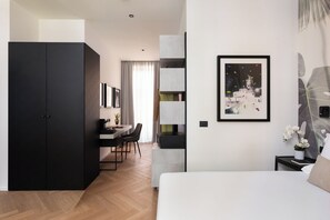 Open Suite Deluxe - At Forty-One Apt 03 (Rome)