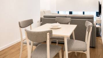 Superior Apartment | Iron/ironing board, WiFi (free)