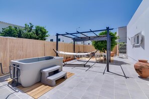 House | Terrace/patio - Elegant Garden Villa Near Ria Formosa (Olhao)