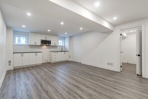 Interior - Modern, Spacious Basement Apartment - Legacy Neighbourhood - 2 Minutes from 407! (Markham)