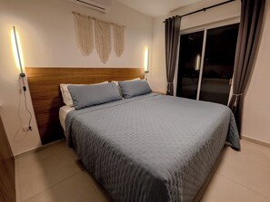 1 bedroom, free WiFi, bed sheets - [4] beach & central near studio w/ sunny garden (Cancún)