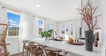 Wine Country Getaway - Cozy Private Apartment 205