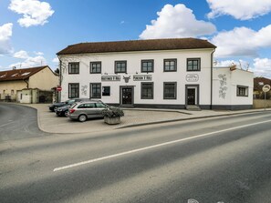 Exterior - Penzion V Holi (Průhonice)