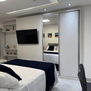 Apartment - Flat com piscina a 50m da praia (Recife)