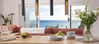 Cornica - Pet Friendly Coastal House with Hot Tub and Sea Views