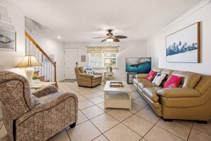 Smart TV - Peaceful end-unit townhome in Miramar Beach (Miramar Beach)