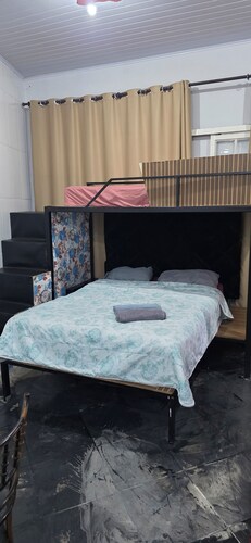 Studio apartment near the shopping mall.