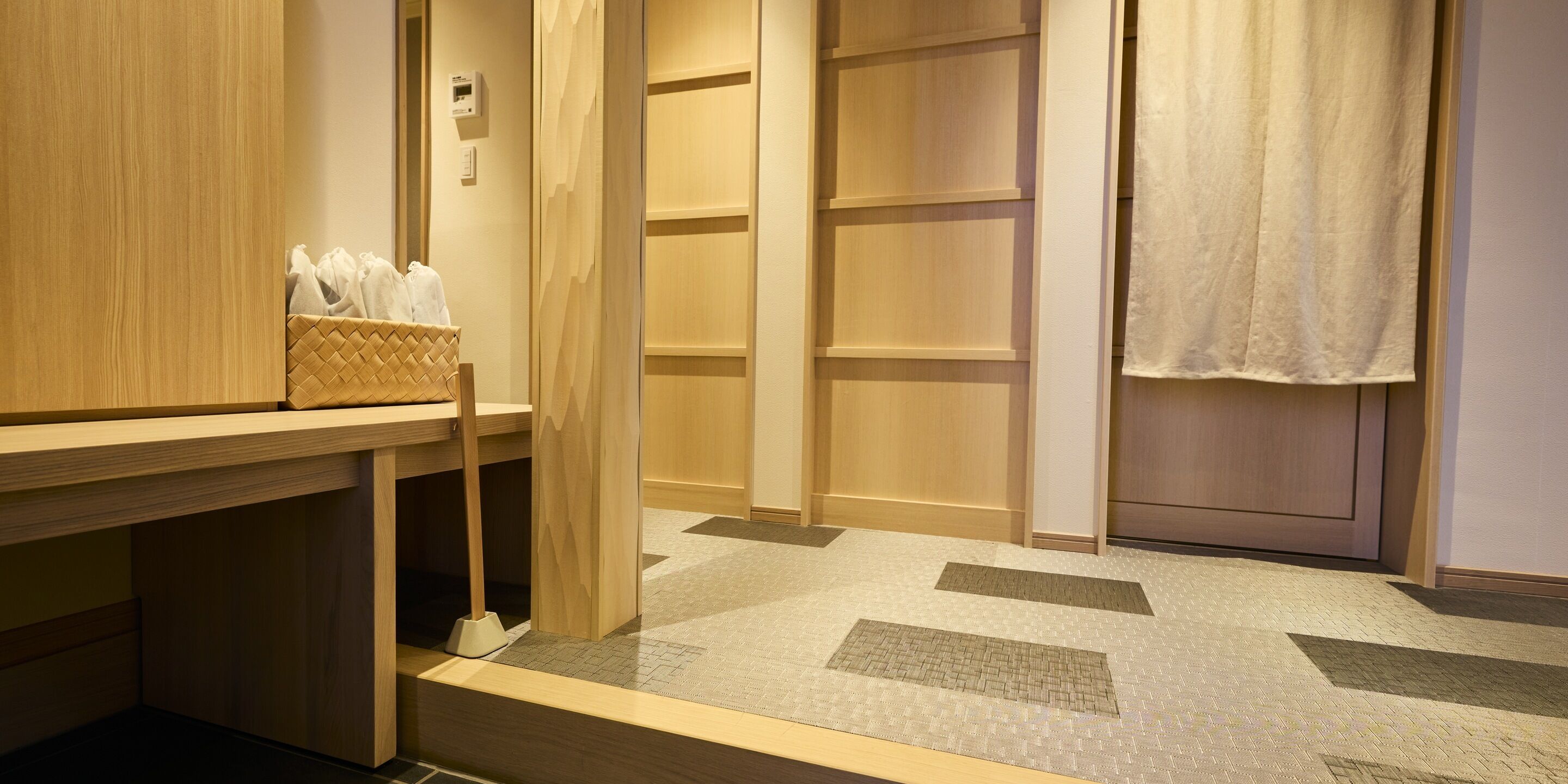 [A] 4 queen + 4 single / hot spring bath and sauna (No pets allowed) | Interior