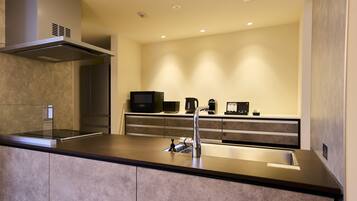 Luxury Villa, Non Smoking | Private kitchen