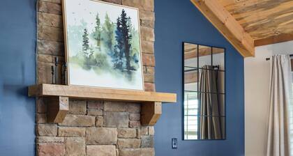 Twisted Oak: Discover Elevated Wellness • Pool • Sauna • Hot-Tub • Mtn Views