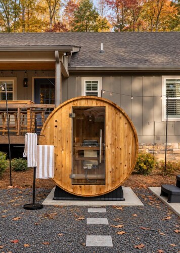 Twisted Oak: Discover Elevated Wellness • Pool • Sauna • Hot-Tub • Mtn Views