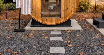 Twisted Oak: Discover Elevated Wellness • Pool • Sauna • Hot-Tub • Mtn Views